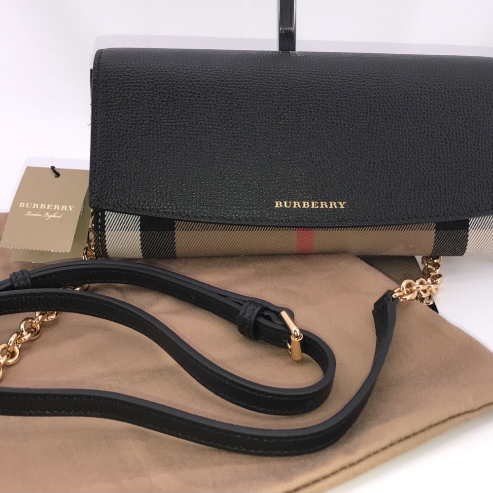 NWT Burberry House Check Derby Leather Henley Wallet on a Chain